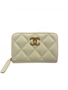 CHANEL（シャネル）の古着「マトラッセ/コインケース/AP5008」｜アイボリー×ゴールド金具