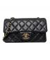 CHANEL（シャネル）の古着「マトラッセ20 チェーンショルダーバッグ A69900」｜ブラック×シルバー金具