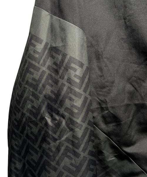 FENDI（フェンディ）FENDI (フェンディ) リバーシブルダウンジャケット ブラック サイズ:52の古着・服飾アイテム