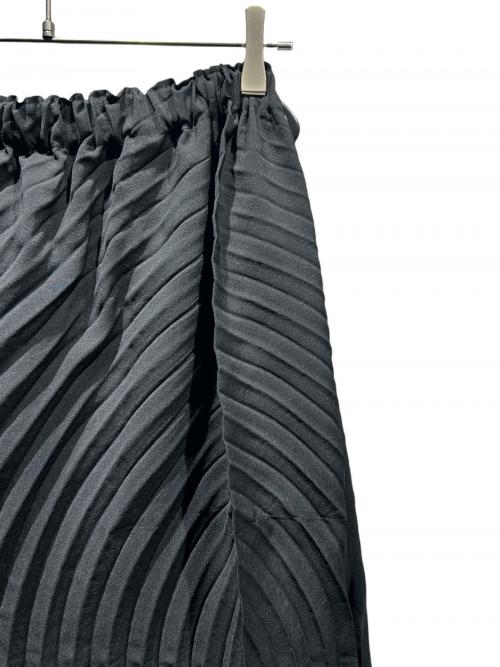 ISSEY MIYAKE（イッセイミヤケ）ISSEY MIYAKE (イッセイミヤケ) Paper Bag Pleats/IM53FG112 ブラック サイズ:S 未使用品の古着・服飾アイテム