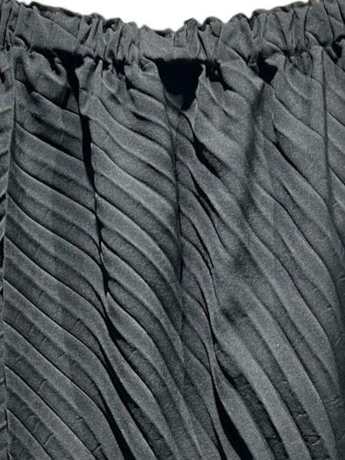 ISSEY MIYAKE（イッセイミヤケ）ISSEY MIYAKE (イッセイミヤケ) Paper Bag Pleats/IM53FG112 ブラック サイズ:S 未使用品の古着・服飾アイテム