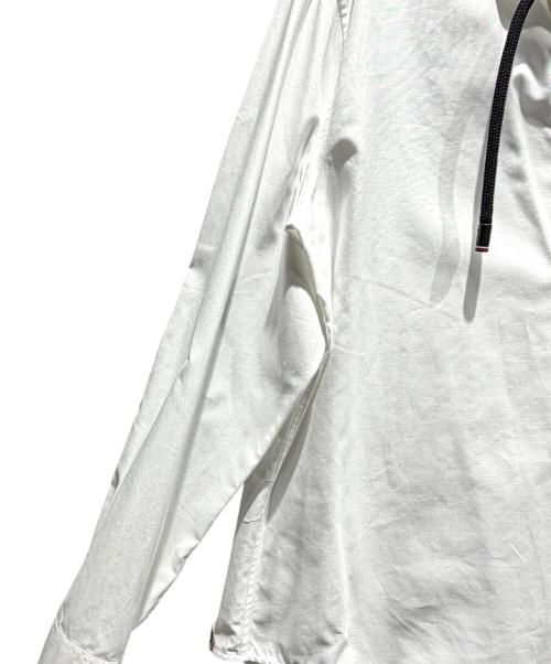 MONCLER GAMME BLEU（モンクレール ガム ブルー）MONCLER GAMME BLEU (モンクレール ガム ブルー) プルオーバーシャツ ホワイト サイズ:SIZE 5の古着・服飾アイテム