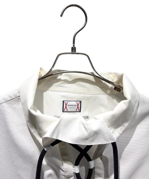 MONCLER GAMME BLEU（モンクレール ガム ブルー）MONCLER GAMME BLEU (モンクレール ガム ブルー) プルオーバーシャツ ホワイト サイズ:SIZE 5の古着・服飾アイテム
