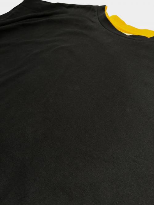 JIL SANDER（ジルサンダー）JIL SANDER (ジルサンダー) Double-layered T-shirt ブラック×イエロー サイズ:50の古着・服飾アイテム