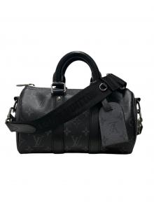 LOUIS VUITTON（ルイ ヴィトン）の古着「キーポル・バンドリエール25/2WAYバッグ」｜ブラック
