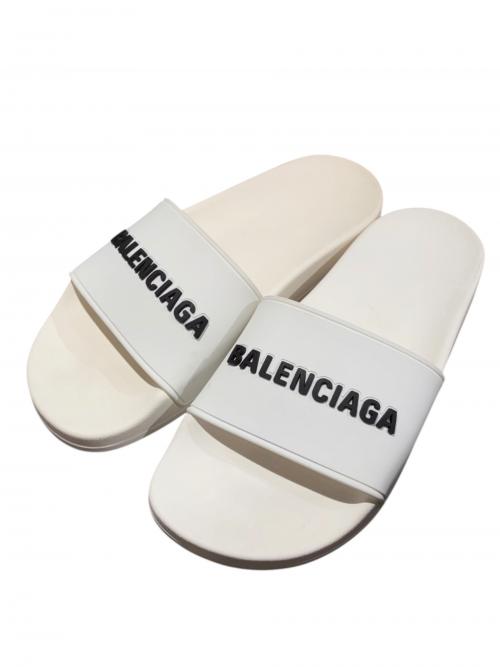 BALENCIAGA（バレンシアガ）BALENCIAGA (バレンシアガ) ロゴシャワーサンダル ホワイト サイズ:37の古着・服飾アイテム