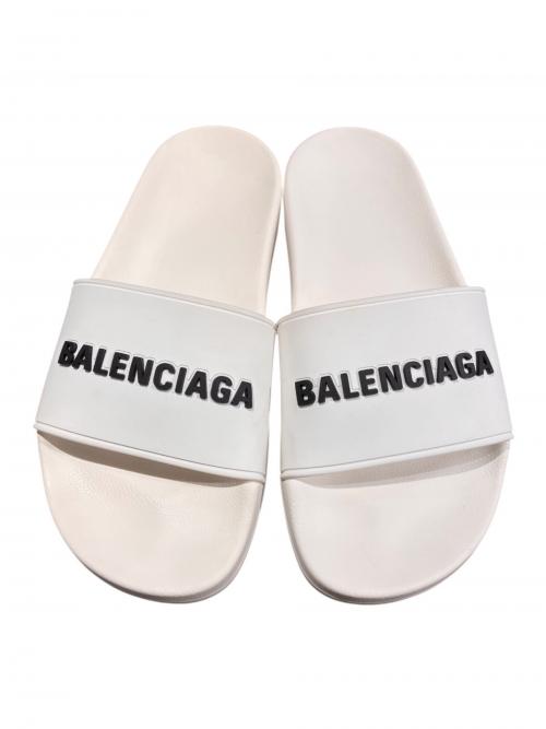 BALENCIAGA（バレンシアガ）BALENCIAGA (バレンシアガ) ロゴシャワーサンダル ホワイト サイズ:37の古着・服飾アイテム