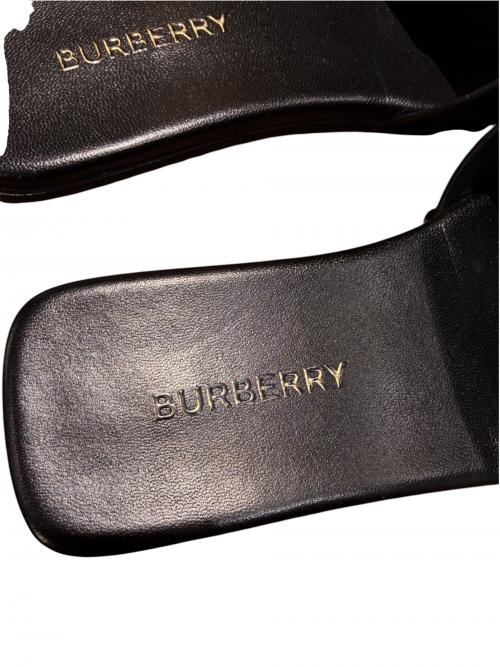 BURBERRY（バーバリー）BURBERRY (バーバリー) TB SLOANEスライドサンダル ブラック サイズ:35の古着・服飾アイテム