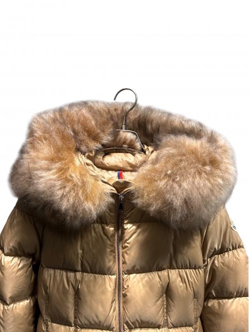 MONCLER（モンクレール）MONCLER (モンクレール) BOEDIC ダウンコート K20931C00015 595FE ベージュの古着・服飾アイテム