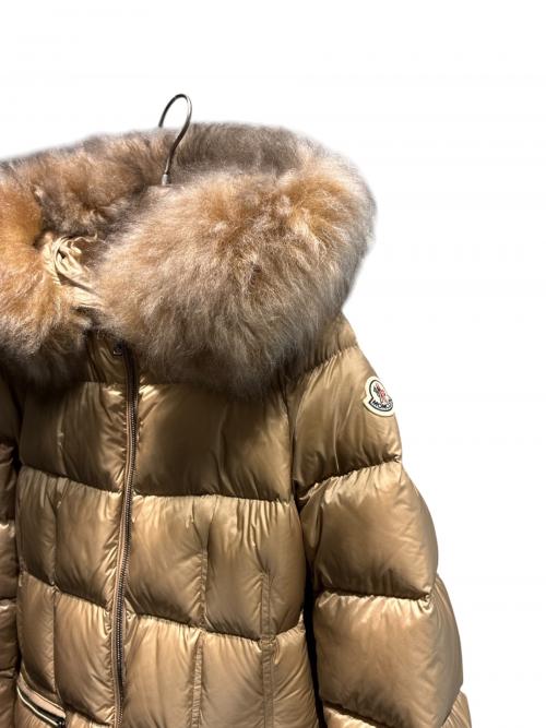 MONCLER（モンクレール）MONCLER (モンクレール) BOEDIC ダウンコート K20931C00015 595FE ベージュの古着・服飾アイテム