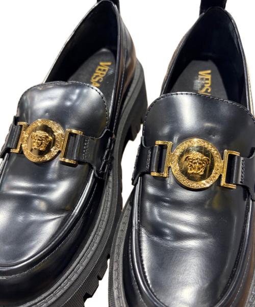 VERSACE（ヴェルサーチ）VERSACE (ヴェルサーチ) メデューサ 厚底レザーローファー サイズ:38の古着・服飾アイテム