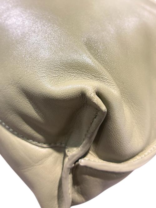 LOEWE（ロエベ）LOEWE (ロエベ) ショルダーバッグ カーキの古着・服飾アイテム