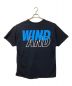 WIND AND SEA (ウィンダンシー) ロゴプリントTシャツ ブラック×ブルー サイズ:XL：5800円