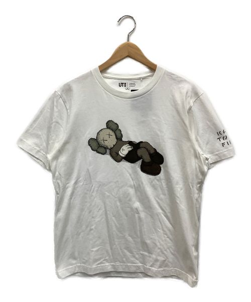 UNIQLO（ユニクロ）UNIQLO (ユニクロ) KAWS (カウズ) Tシャツ ホワイト サイズ:M 未使用品の古着・服飾アイテム