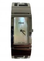 FENDIフェンディ）の古着「腕時計」｜ホワイトシェル