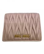 MIU MIU（）の古着「2つ折り財布」｜ピンク