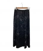 TOKUKO1erVOLトクコプルミエヴォル）の古着「ウール刺繍スカート」｜ブラック