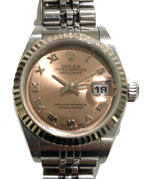 ROLEX（ロレックス）ROLEX (ロレックス) デイトジャスト　79174 ピンク ローマンインデックス サイズ:25mm 79174　ピンク ローマンインデックスの古着・服飾アイテム