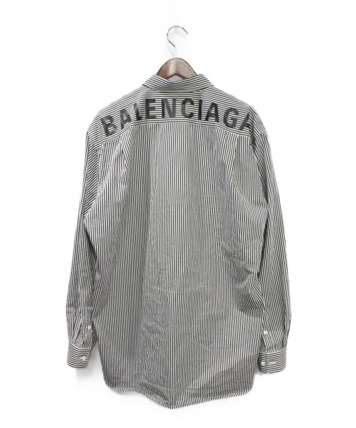 BALENCIAGA（バレンシアガ）BALENCIAGA (バレンシアガ) バックロゴボタンダウンシャツ ブラック×ホワイト サイズ:38の古着・服飾アイテム