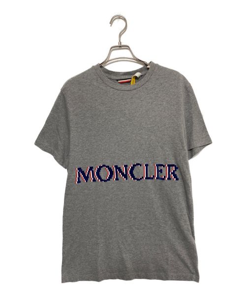 MONCLER GENIUS（モンクレール ジーニアス）MONCLER GENIUS (モンクレールジーニアス) Tシャツ ライトグレー サイズ:Mの古着・服飾アイテム
