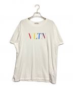 VALENTINOヴァレンティノ）の古着「マルチカラーロゴデザインTシャツ」｜ホワイト×トレインボー
