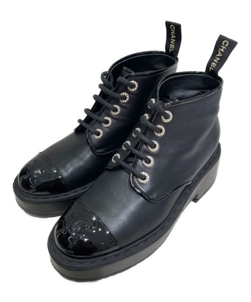 CHANEL（シャネル）CHANEL (シャネル) Coco Marc Leather Boots ブラック サイズ:37 1/2Cの古着・服飾アイテム