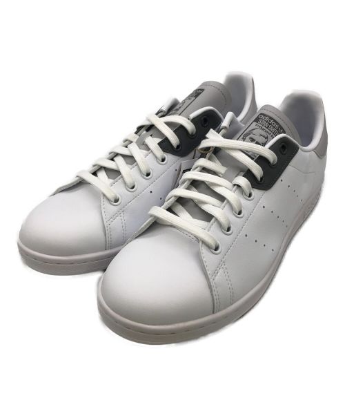 adidas（アディダス）adidas (アディダス) スニーカー ホワイト サイズ:28の古着・服飾アイテム
