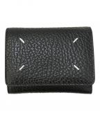 Maison Margielaメゾンマルジェラ）の古着「Zip Compact Tri Fold Wallet」｜ブラック