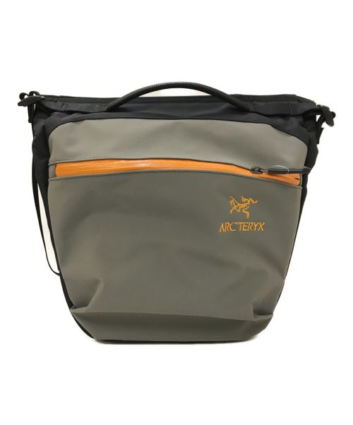 ARC'TERYX（アークテリクス）ARC'TERYX (アークテリクス) BEAMS (ビームス) ARRO 8 ReBIRD Shoulder Bag グレー×オレンジ 未使用品の古着・服飾アイテム