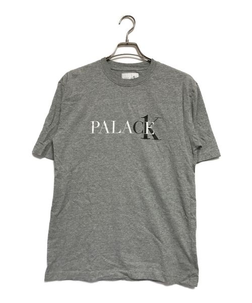 PALACE（パレス）PALACE×CALVIN KLEIN (パレス×カルバンクライン) プリントTシャツ グレー サイズ:Sの古着・服飾アイテム