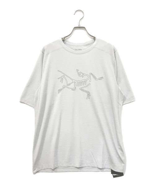 ARC'TERYX（アークテリクス）ARC'TERYX (アークテリクス) コーマック ロゴ Tシャツ ライトグレー サイズ:Mの古着・服飾アイテム
