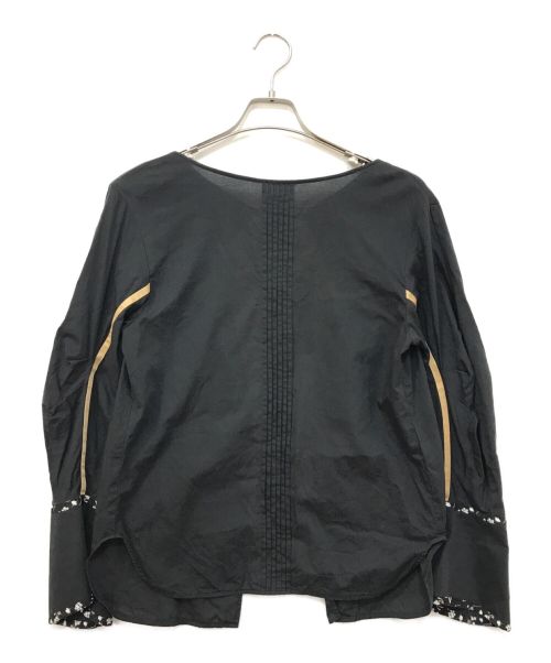 Mame Kurogouchi（マメクロゴウチ）mame kurogouchi (マメクロゴウチ) Boat Neck Pin Tucked Shirt ブラック サイズ:1の古着・服飾アイテム