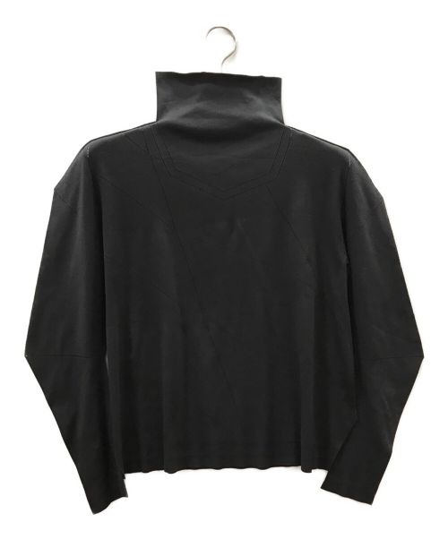 ISSEY MIYAKE（イッセイミヤケ）ISSEY MIYAKE (イッセイミヤケ) 無縫製ハイネック長袖ニットトップ ブラック サイズ:2の古着・服飾アイテム
