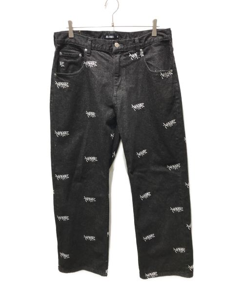X-LARGE（エクストララージ）X-LARGE (エクストララージ) ALLOVER LOGO DENIM PANTS 101234031008 ブラック サイズ:W36の古着・服飾アイテム