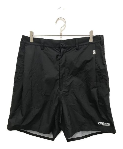 CMF OUTDOOR GARMENT（シーエムエフ アウトドアガーメント）CMF OUTDOOR GARMENT (シーエムエフ アウトドアガーメント) Comp Shorts Coexist ブラック サイズ:XLの古着・服飾アイテム