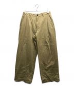 UNIVERSAL PRODUCTS.ユニバーサルプロダクツ）の古着「NO TUCK WIDE CHINO TROUSERS」｜ベージュ
