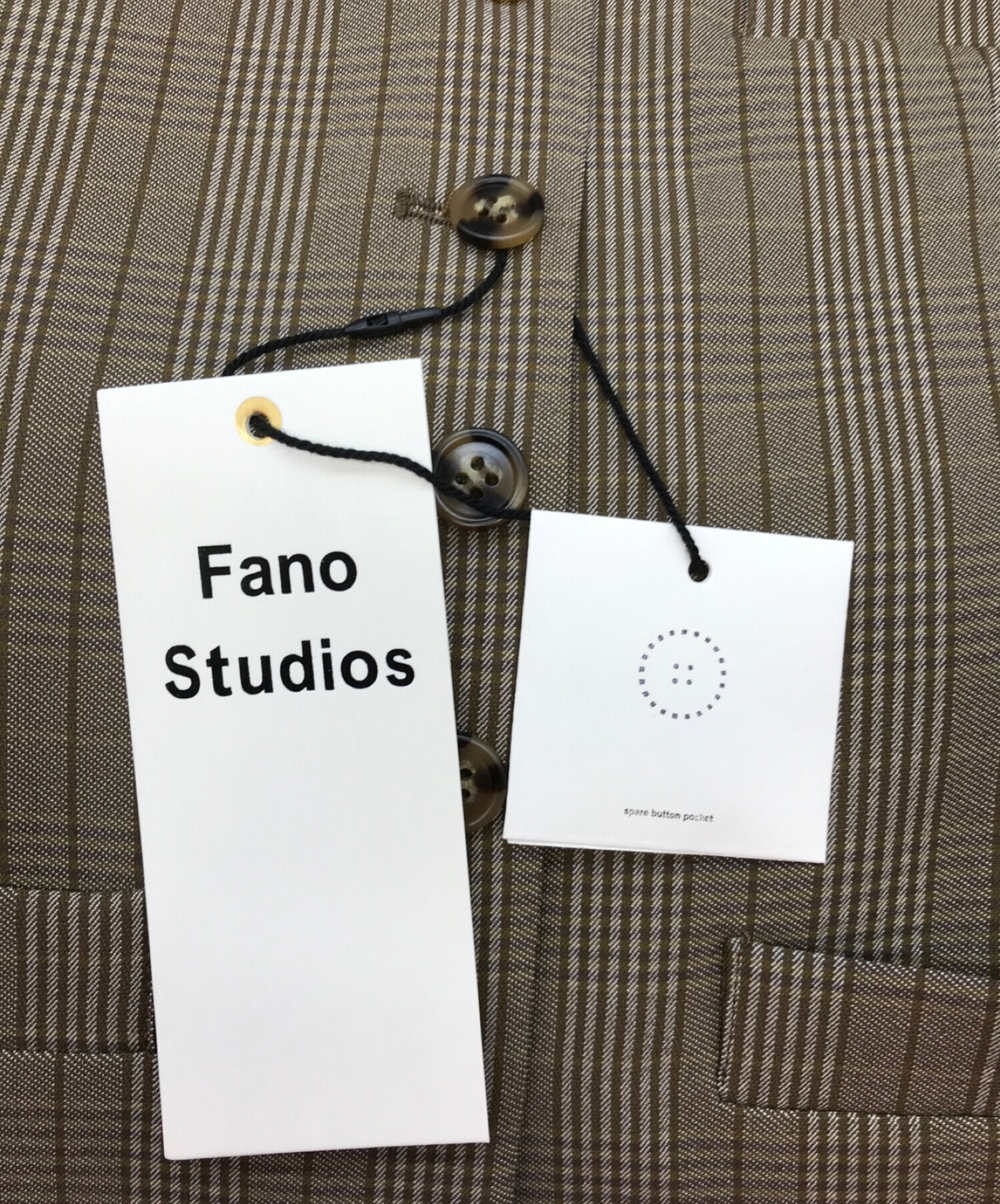 Fano Studios (ファノストゥディオズ) ノーカラージャケット ブラウン サイズ:M