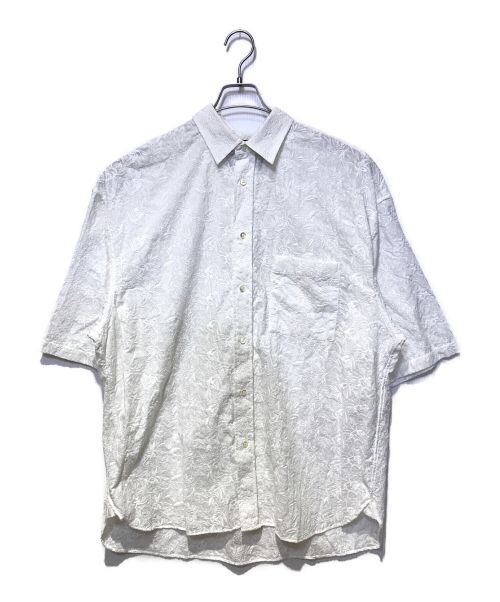MAISON SPECIAL（メゾンスペシャル）MAISON SPECIAL (メゾンスペシャル) フラワー刺繍プライムオーバーショートスリーブシャツ ホワイト サイズ:2の古着・服飾アイテム