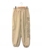 SUPREMEシュプリーム）の古着「Spellout Embroidered Track Pant」｜アイボリー