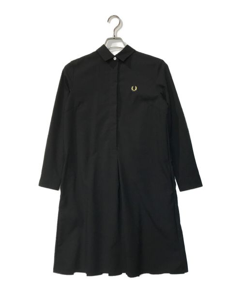 FRED PERRY（フレッドペリー）FRED PERRY (フレッドペリー) PLEATED BACK SHIRT DRESS ブラック サイズ:XSの古着・服飾アイテム