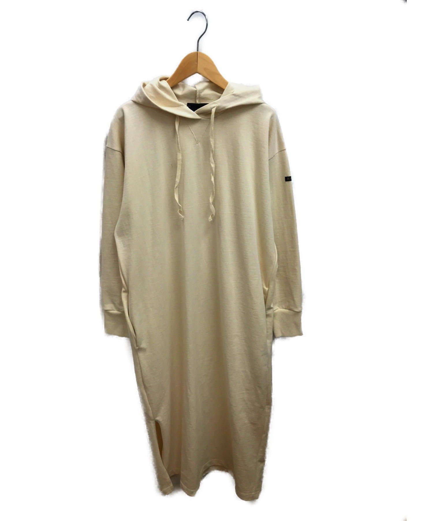 中古 古着通販 Le Minor ルミノア パーカーワンピース アイボリー サイズ 1 ブランド 古着通販 トレファク公式 Trefac Fashion