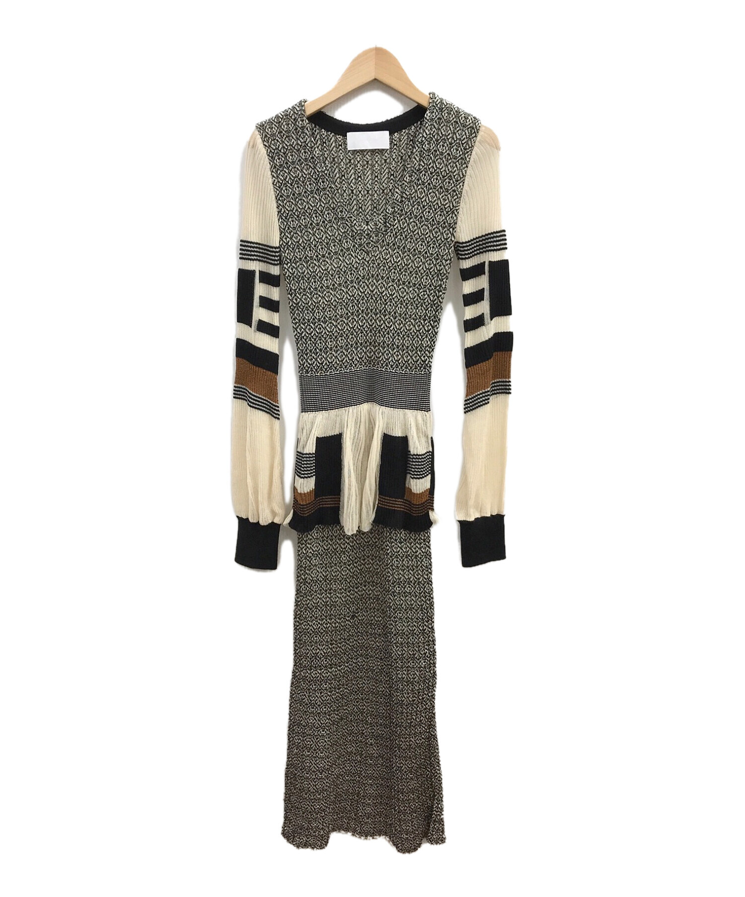 中古 古着通販 Mame Kurogouchi マメ クロゴウチ ミックスニットファブリックペプラムドレスワンピース グレー ブラウン サイズ 1 ブランド 古着通販 トレファク公式 Trefac Fashion 中古 古着通販 Mame Kurogouchi マメ クロゴウチ ミックスニットファブリックペプラムドレスワンピース グレー ブラウン サイズ 1 ブランド 古着通販 トレファク公式 Trefac Fashion