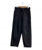 COMOLIコモリ）の古着「BELTED DENIM PANTS　R01-03011　デニムパンツ」｜ブラック