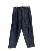 Graphpaperグラフペーパー）の古着「Selvage Denim Two Tuck Tapered Pants　GU231-40106RB　23SS」｜インディゴ