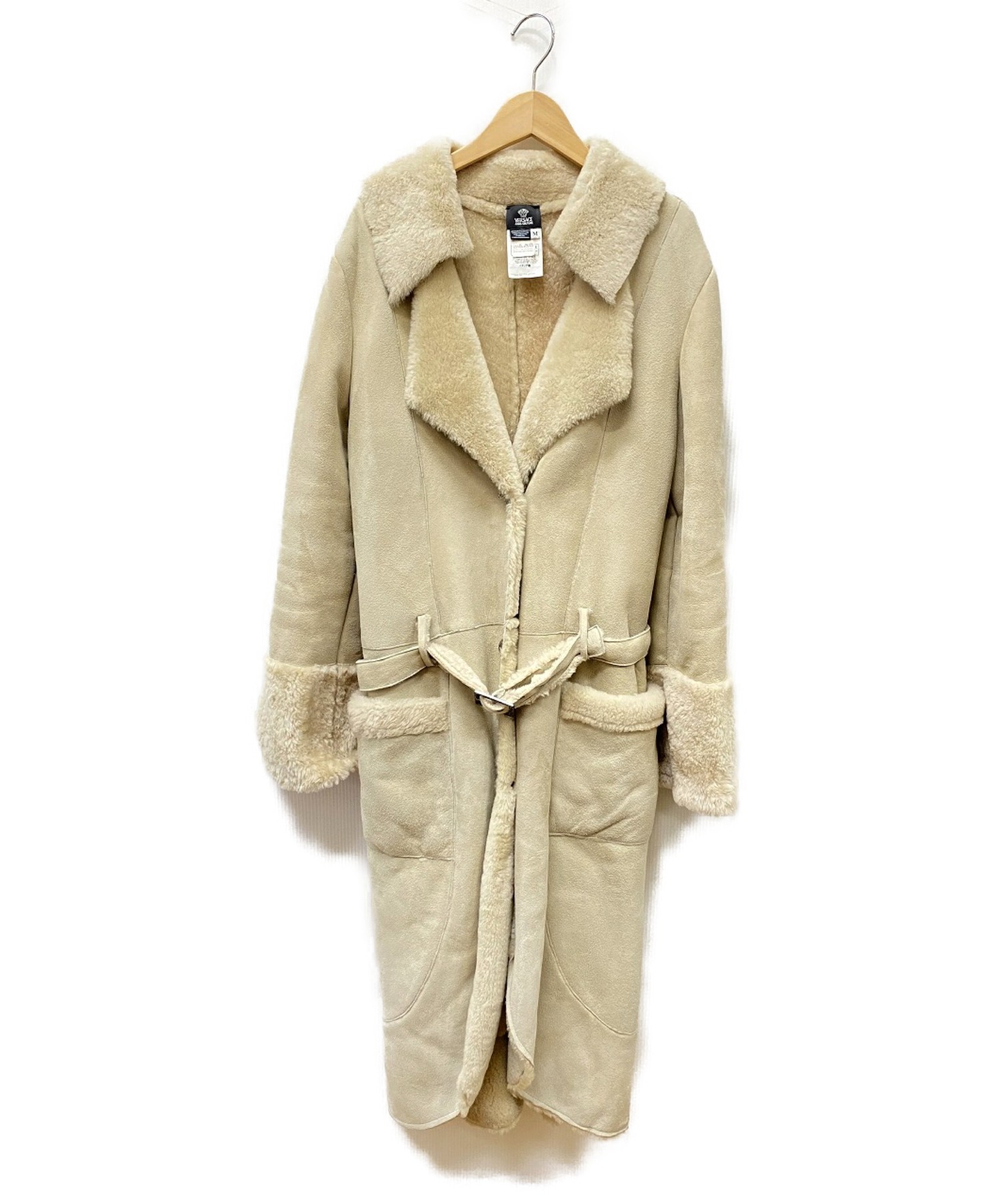 中古 古着通販 Versace Jeans Couture ヴェルサーチジーンズクチュール リアルムートンコート ベージュ サイズ Size M 冬物 ブランド 古着通販 トレファク公式 Trefac Fashion