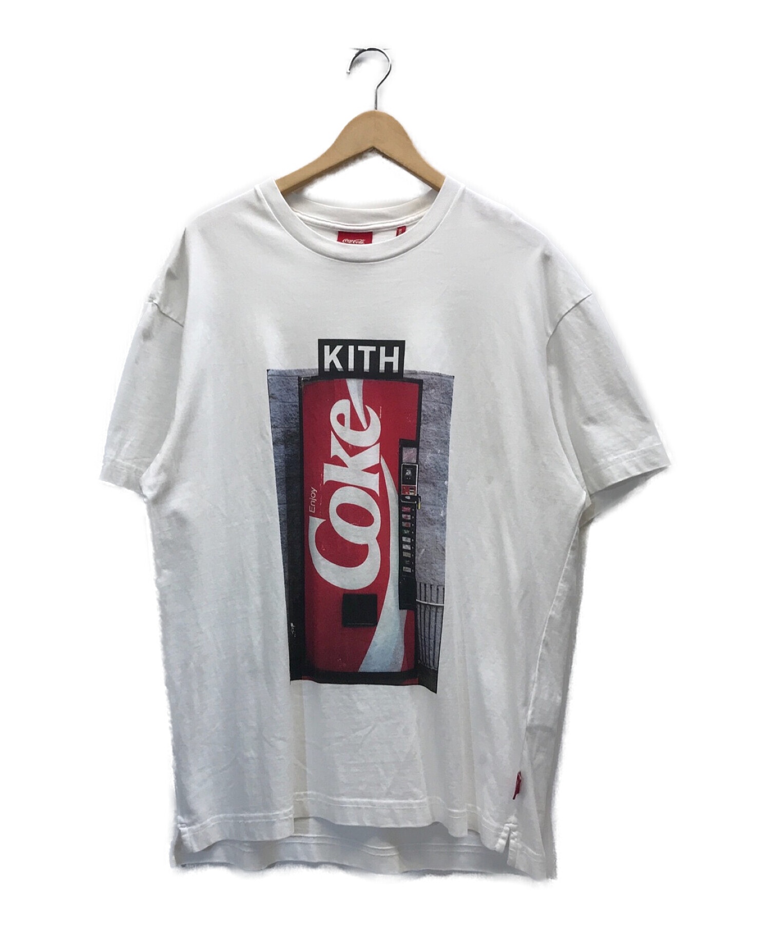 中古 古着通販 Coca Cola Kith コカコーラ キス コカコーラコラボロゴ半袖tシャツ ホワイト サイズ S ブランド 古着通販 トレファク公式 Trefac Fashion