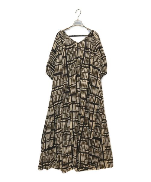 TADO（タド）TADO (タド) JIYA DRESS　ロングドレス　総柄ワンピース ブラック サイズ:FREEの古着・服飾アイテム