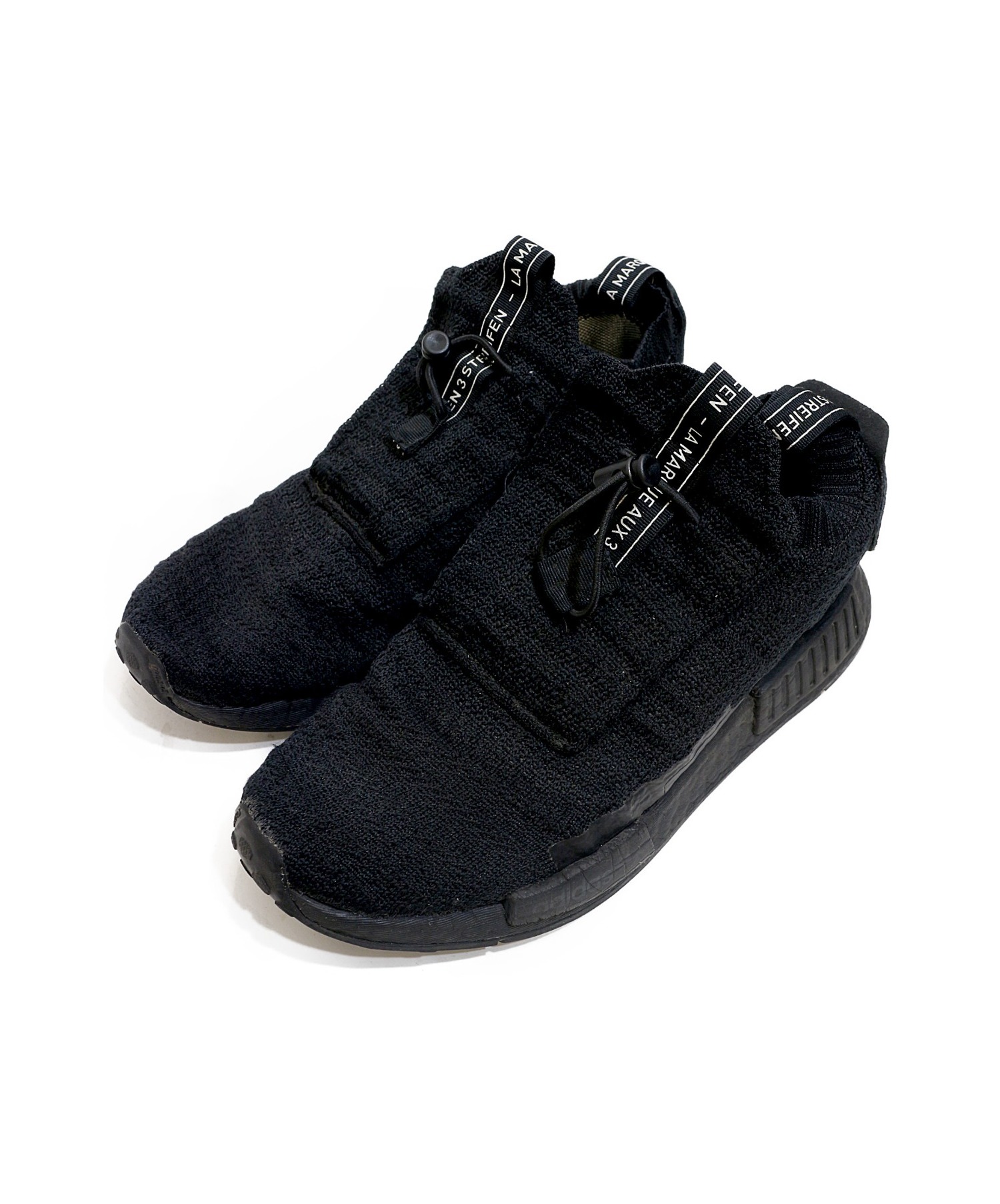 aq0927 adidas
