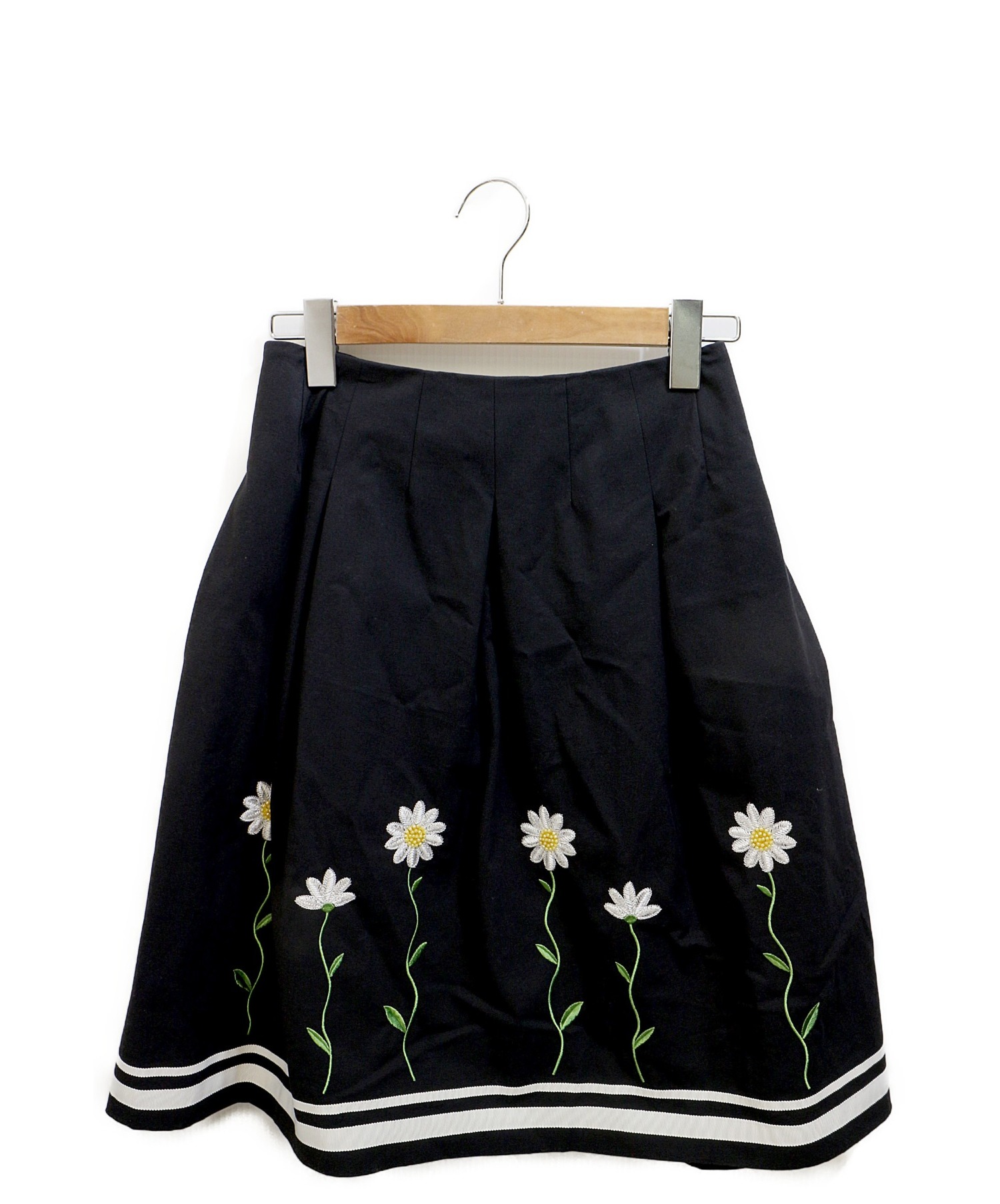 【中古・古着通販】MS GRACY (エムズグレイシー) 刺繍スカート ブラック サイズ:38｜ブランド・古着通販 トレファク公式