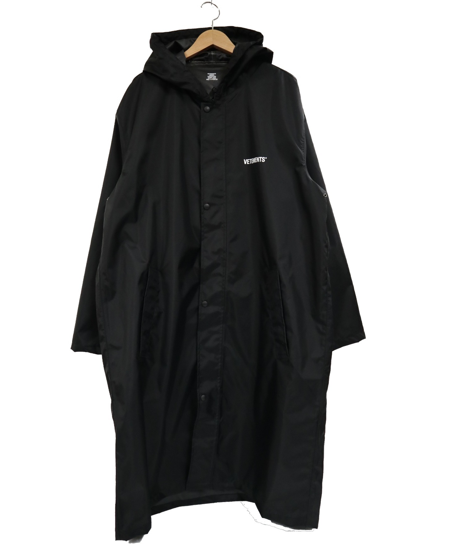 中古 古着通販 Vetements ヴェトモン レインコート ブラック サイズ 下記参照 19aw Uahja807 ブランド 古着通販 トレファク公式 Trefac Fashion